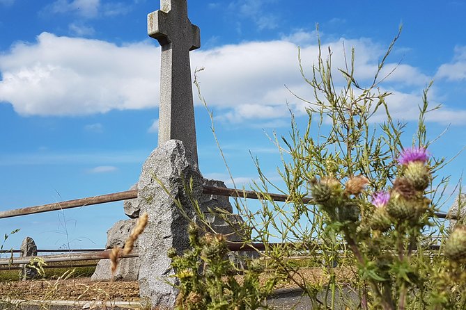 Edinburgh: Holy Island, Alnwick Castle & Kingdom of Northumbria - Flodden Battlefield: A Brief Stop With Big Historical Weight