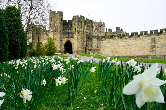 Edinburgh: Holy Island, Alnwick Castle & Kingdom of Northumbria - Planning Your Budget: Tour Price Plus the Two Optional Castle Tickets