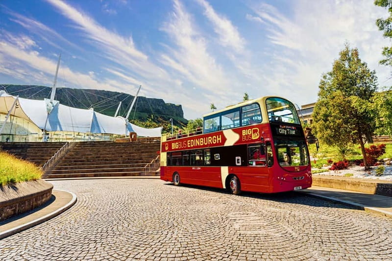 Edinburgh: Hop-On, Hop-Off Bus Tour City & Britannia Combo - On-board experience: open-top comfort and multi-language audio