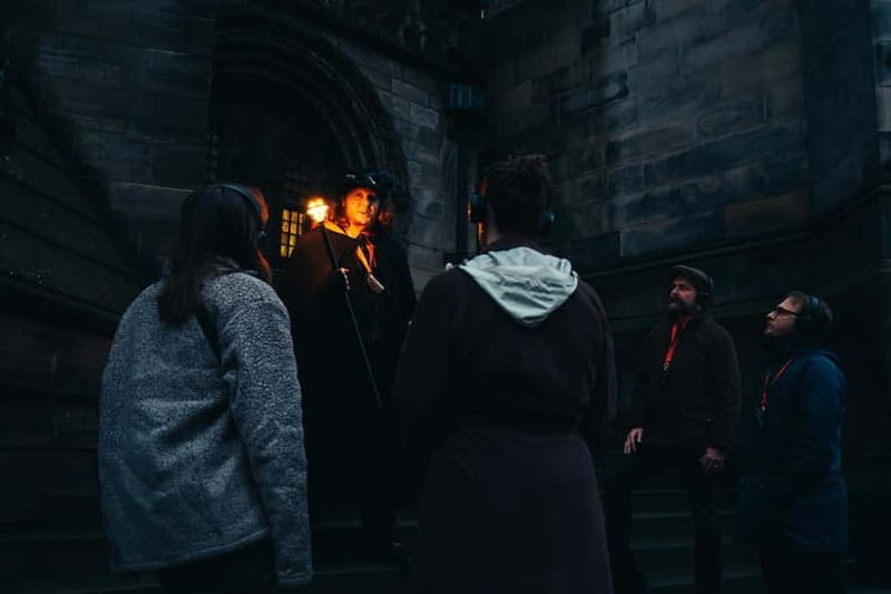 Edinburgh: Immersive, Adult-Only Haunted Vaults Night Tour - Guide performance: why names like Jude and Anastasia keep showing up