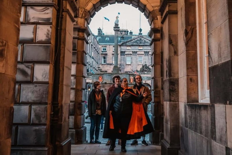 Edinburgh: Immersive Small-Group Haunted Underground Tour - Meeting at Mercat Cross: where the walk begins