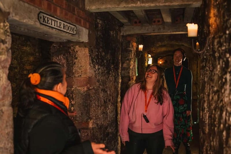 Edinburgh: Immersive Small-Group Historic Vaults Tour - Starting at Mercat Cross: the Royal Mile warm-up that sets the stage