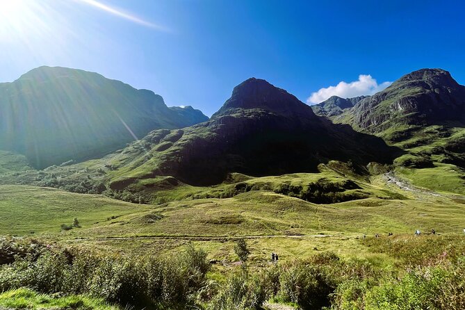 Edinburgh: Loch Ness, Glencoe & The Highlands - Fort William: lunch, breathing room, and Ben Nevis in the background