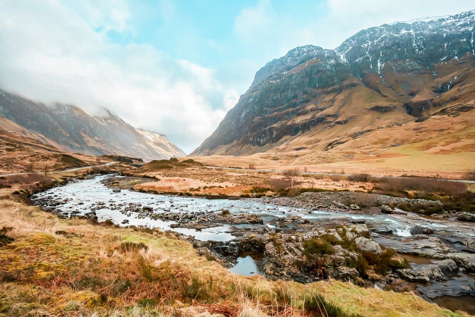 Edinburgh: Loch Ness, Glencoe & the Scottish Highlands Tour - Leaving Edinburgh: the coach ride that sets the tone