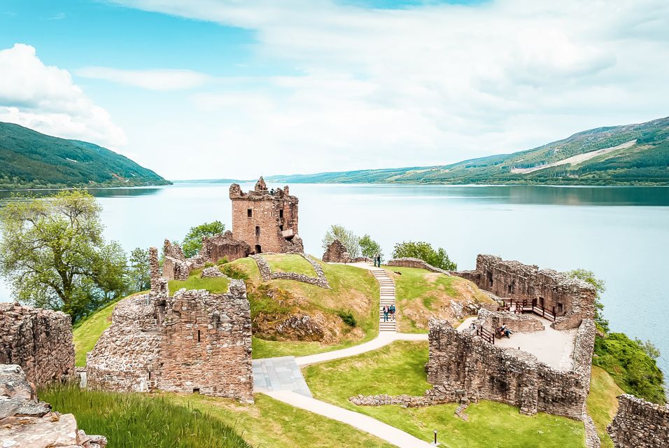 Edinburgh: Loch Ness, Glencoe & the Scottish Highlands Tour - Loch Ness: choosing your own Nessie plan