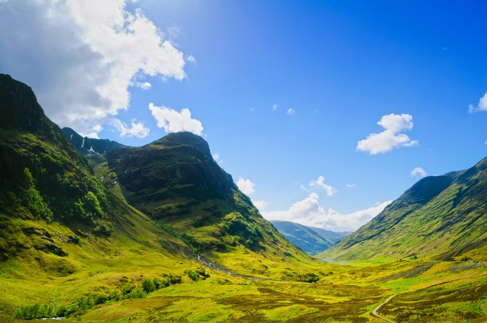 Edinburgh: Loch Ness, Inverness & Highlands Tour in Spanish - Inverness walk: River Ness city time (with real Highland energy)