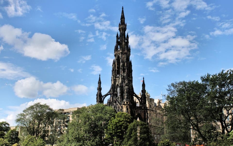 Edinburgh New Town: City Walking Tour & Exploration Game - Distance, Time, and Pacing: What 2.2 Miles Really Means