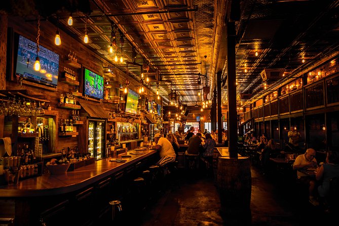 Edinburgh Night Tour with a Local Guide: Private & 100% Personalized - Stop 3: Cowgate pub crawl energy or live music time