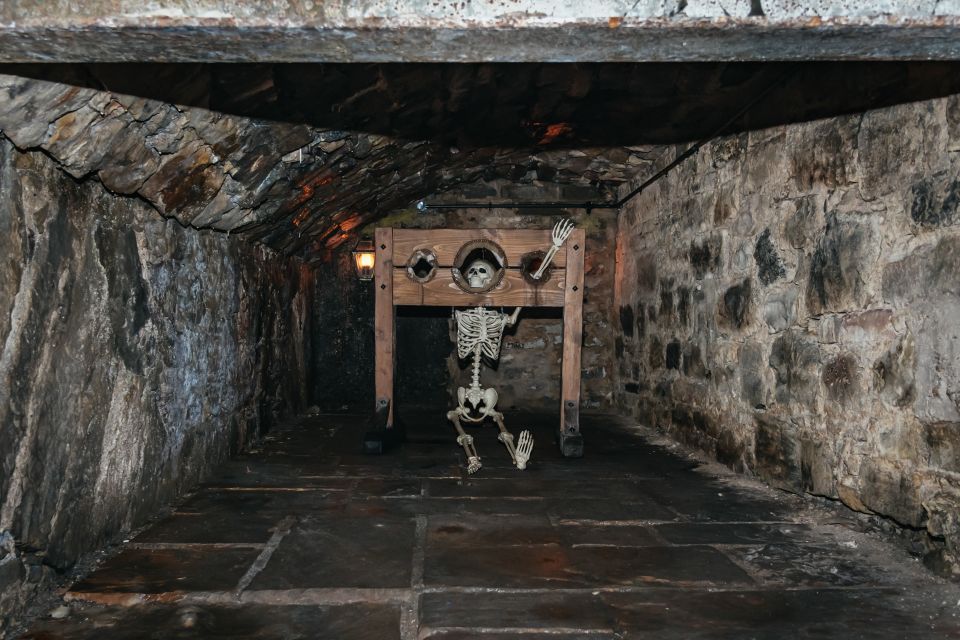 Edinburgh: Old Town and Underground Historical Tour - Quick hits: what makes this tour work