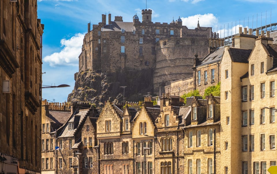 Edinburgh: Old Town Private Walking Tour with Historian - What you’ll actually need to bring