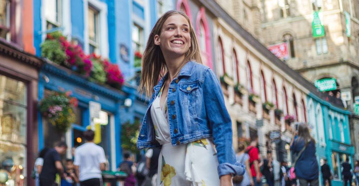 Edinburgh Old Town: Professional Photoshoot & Edited Photos - Why an Old Town photoshoot beats solo wandering in Edinburgh