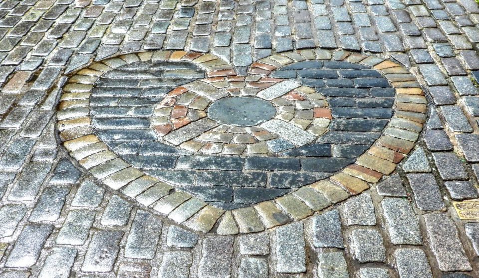 Edinburgh: Old Town Stories - Guided Walking Tour - Key things to notice before you go