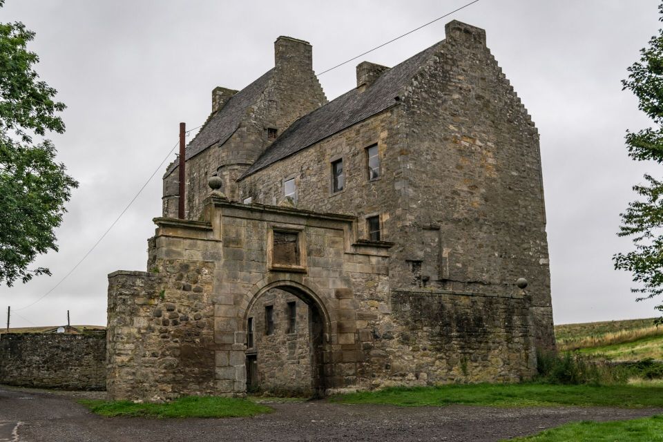 Edinburgh: "Outlander" Filming Locations Guided Tour - Starting at Haggis Adventures: the tour rhythm from Edinburgh