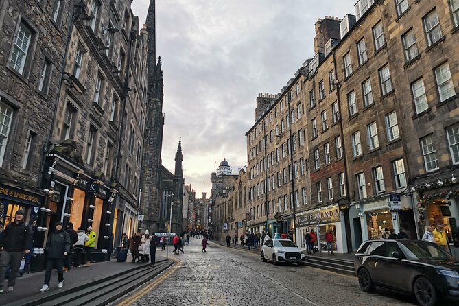 Edinburgh Outlander Self-Guided Private Tour - Old city gates and walls: finding Netherbow Port and the Flodden Wall