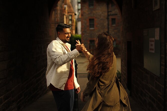 Edinburgh Photo Shoot - capture your memories ! - How Lina and Lora help you pose (even if you hate photos)