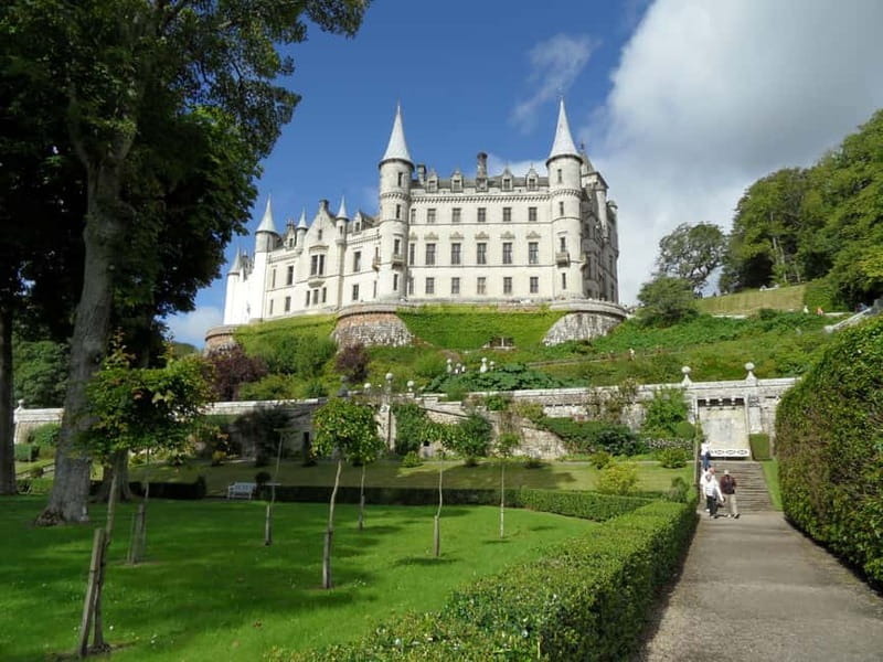 Edinburgh: Private Guided Walking Tour - Royal Mile: the Walk That Explains the City