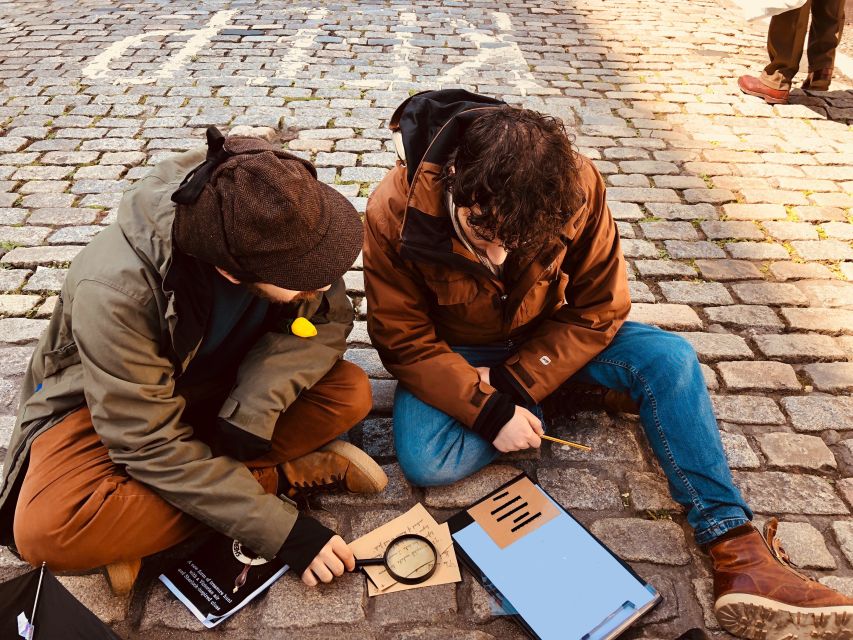 Edinburgh: Private Sherlock Holmes Adventure Tour Challenge - Price and value: what $31 gets you in real time
