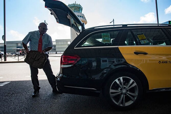 Edinburgh Private Transfer from Edinburgh Airport to City centre - The 60-Minute Waiting Rule (and Why It Matters)