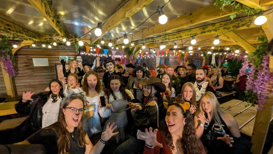 Edinburgh: Pub Crawl 7 Bars with 6 Shots - Key highlights worth knowing
