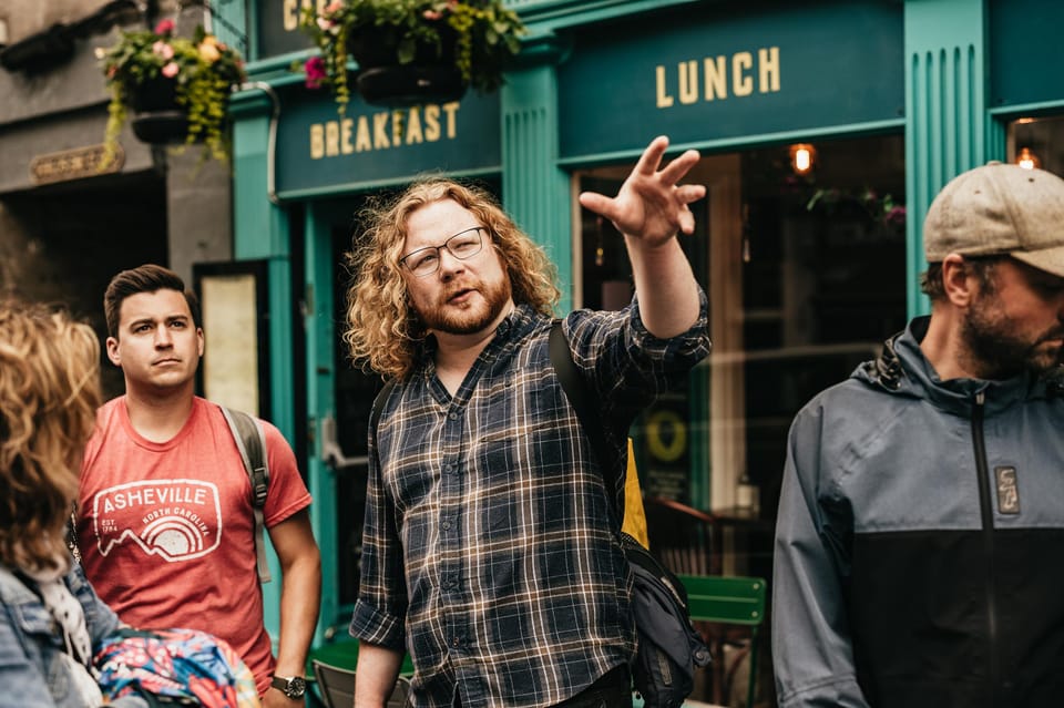Edinburgh: Pubs and History Guided Walking Tour with Beer - Key things to know before you go