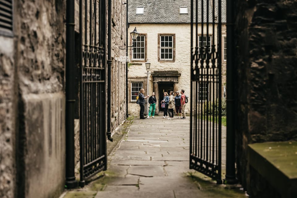 Edinburgh: Pubs and History Guided Walking Tour with Beer - Who This Tour Fits Best (and Who Might Want Something Else)
