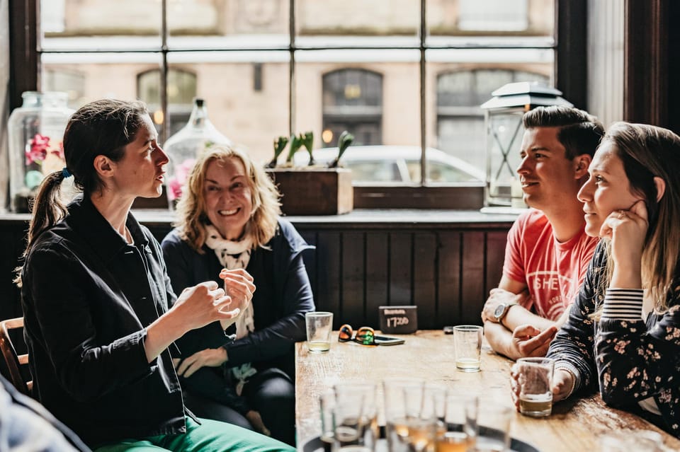 Edinburgh: Pubs and History Guided Walking Tour with Beer - 26 St Giles’ St Start: Fast Orientation in the Old Town