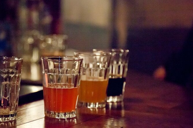 Edinburgh: Pubs & History Walking Tour with Beer Tasting - What you’re actually tasting: cask ales, variety, and how to enjoy it