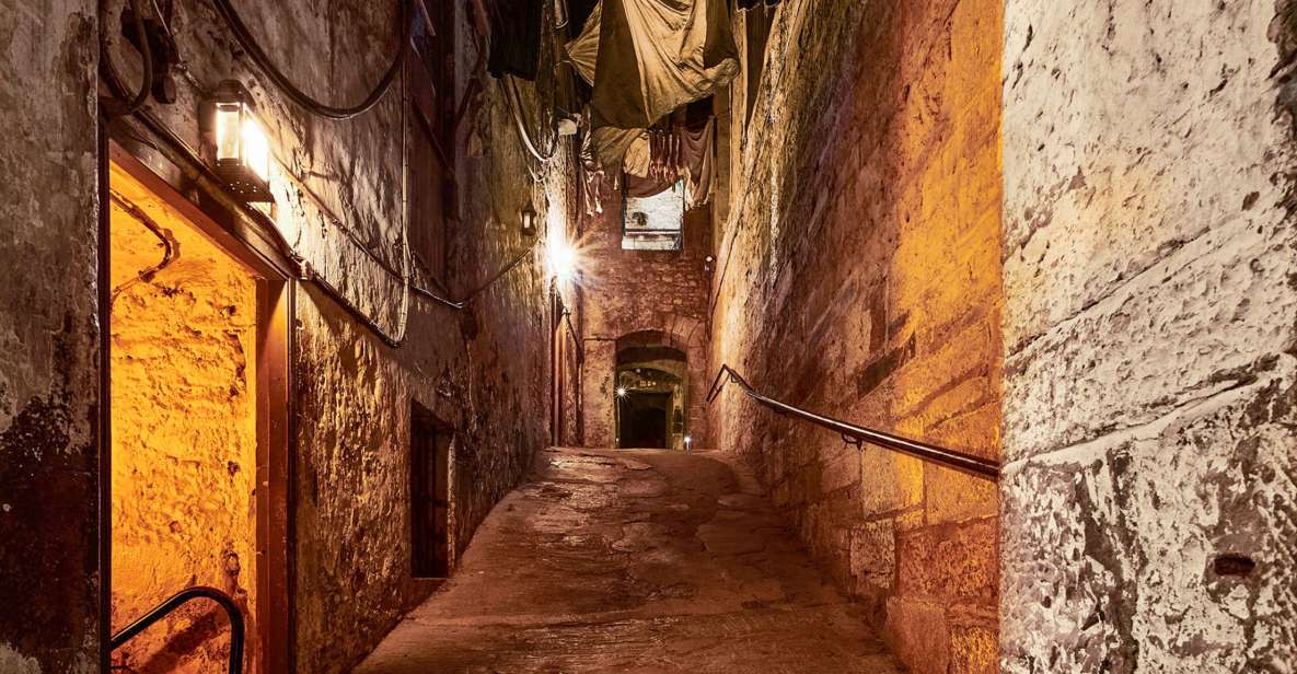 Edinburgh: Real Mary King's Close Guided Tour - How the 1-hour tour flows: stories, daily life, and the “going underground” question