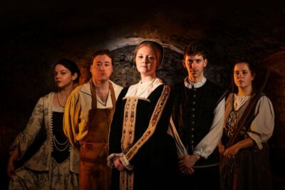 Edinburgh: Real Mary King's Close Guided Tour - Meeting on the Royal Mile and getting ready for 58 steps down