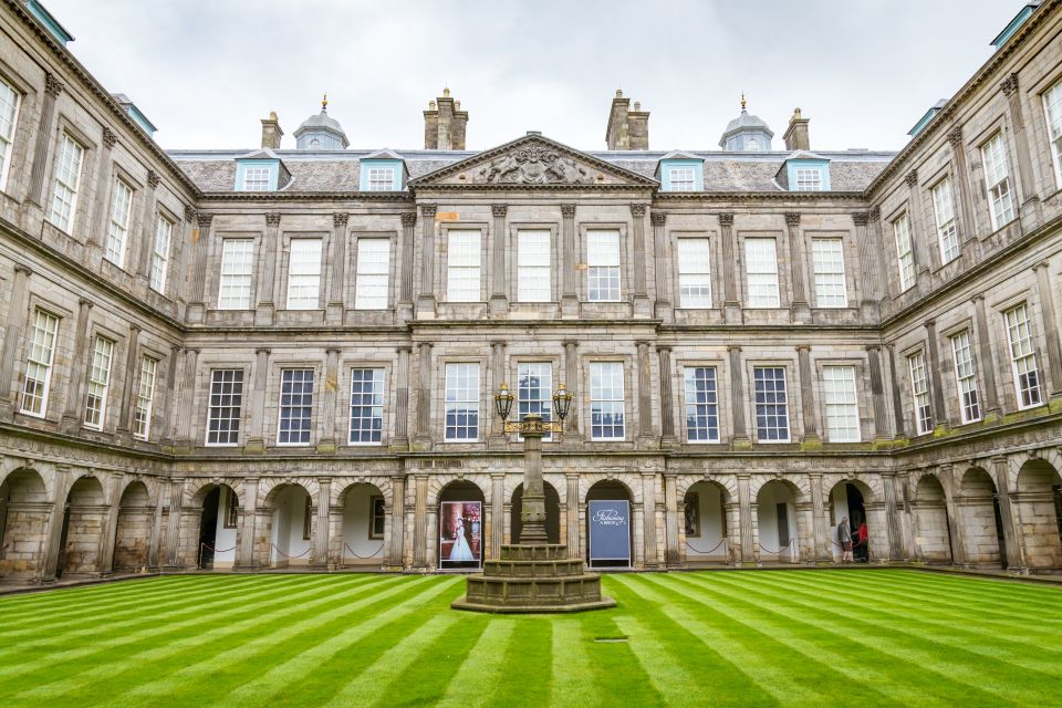 Edinburgh: Royal Attractions with Hop-On Hop-Off Bus Tours - Edinburgh Castle: Guaranteed Entry Without the Chaos