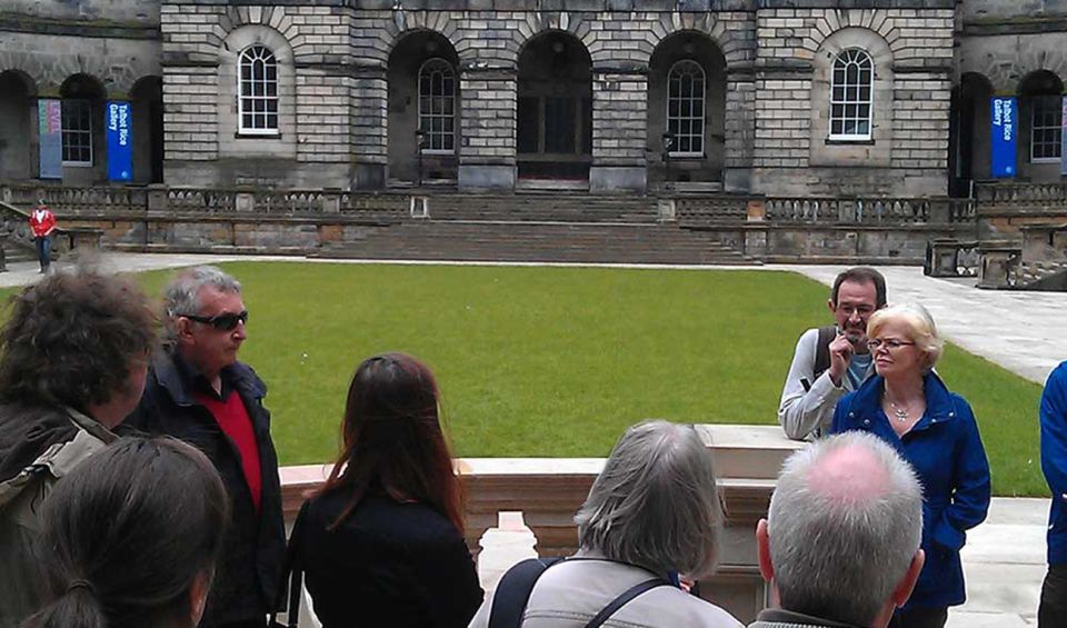 Edinburgh: Royal Mile Scottish Enlightenment Walking Tour - Old Town landmarks: how the tour uses statues as story engines