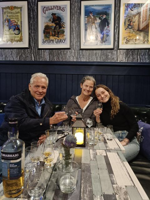 Edinburgh: Scotch Whisky Tasting - Scotland's True Spirit - How whisky is made (and matured): what the expert helps you notice