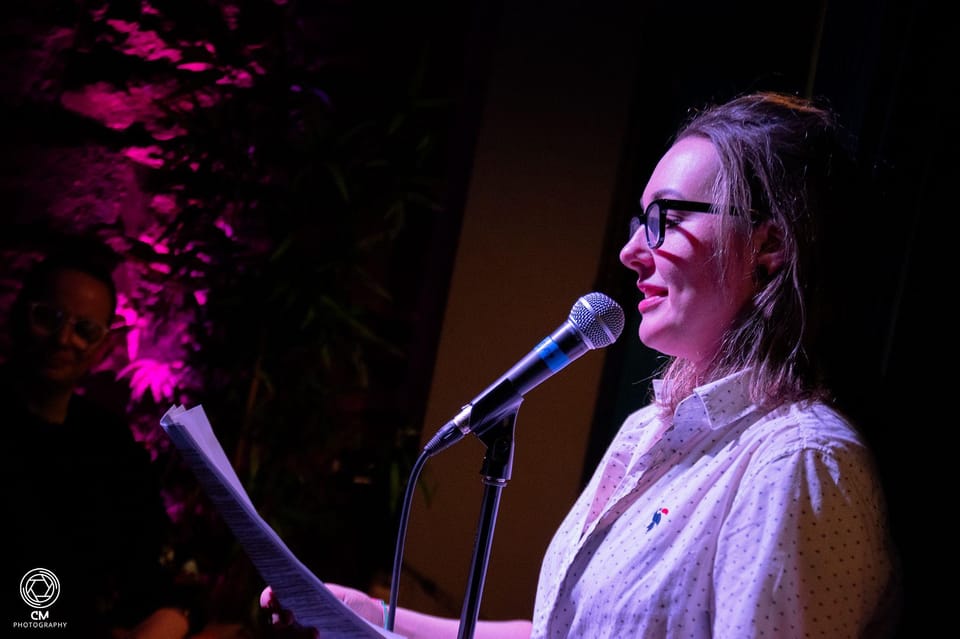 Edinburgh: Scottish Comedy Night at an Old Town Cocktail Bar - Making it work for your night out: small choices that help