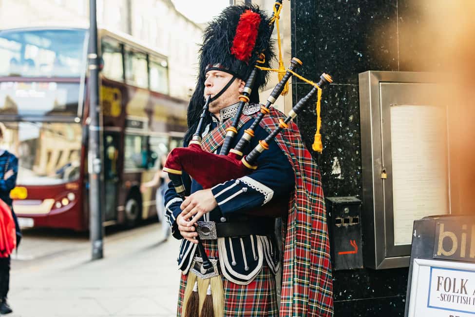 Edinburgh: Scottish Dinner and Folk Music Experience - Key Points You’ll Care About