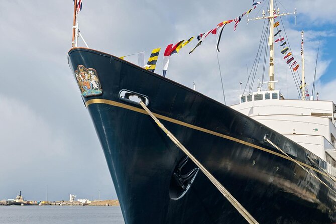 Edinburgh Shore Excursion: City Tour and Royal Yacht Britannia - Edinburgh Castle: entry, timing, and the Stone of Destiny