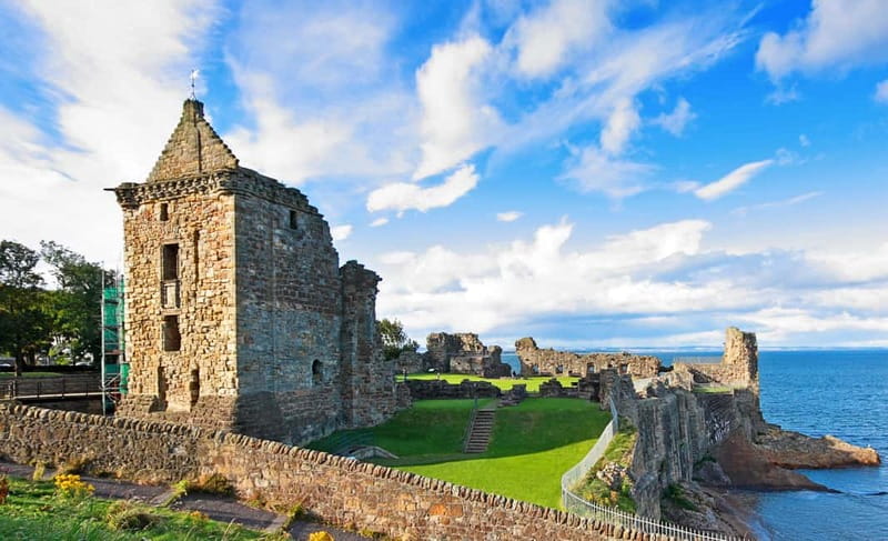 Edinburgh: St. Andrews and Falkland Palace Day Tour - Starting at Waterloo Place, returning with time to spare