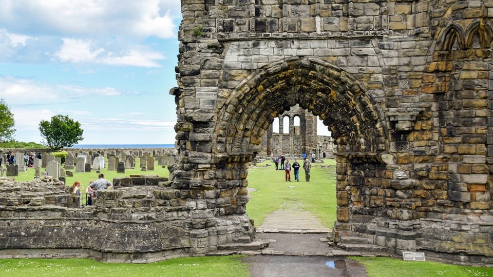 Edinburgh: St Andrews, Dunnottar Castle & Falkland Tour - Getting from place to place: how the timing really feels