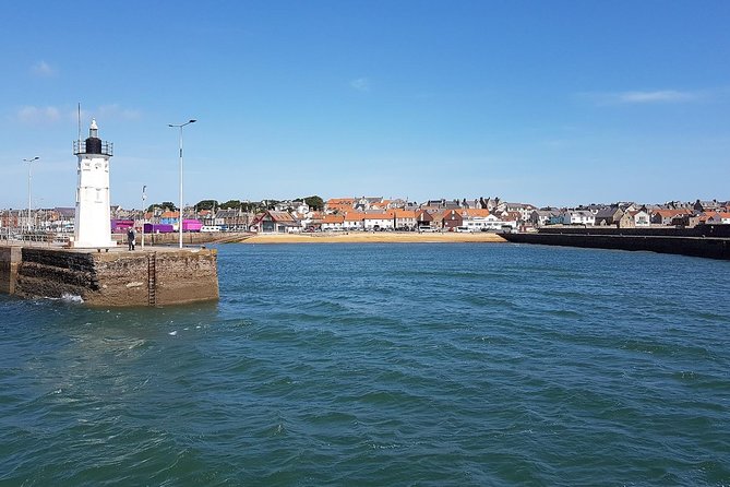 Edinburgh: St Andrews & The Fishing Villages of Fife - Guide style, coach comfort, and what to bring