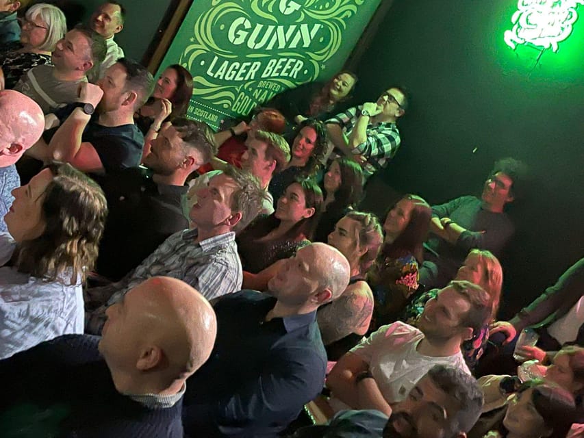 Edinburgh: Stand Up Comedy Show - The Beehive Inn bar vibe: drinks help, but food is on you
