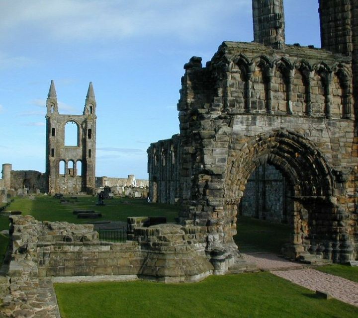 Edinburgh: Stirling, Whisky and St Andrews Tour in Spanish - South Queensferry and the Forth Bridge photo stop