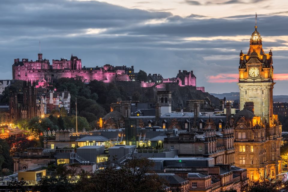 Edinburgh: The Dark Side Walking Tour - Old Town + Canongate District streets: narrow alleys and the story behind the fear