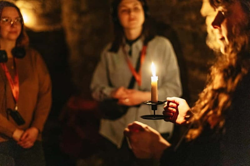Edinburgh: Underground Vaults Evening Ghost Tour with Whisky - Guide Styles Matter: Why This Tour Feels Personal