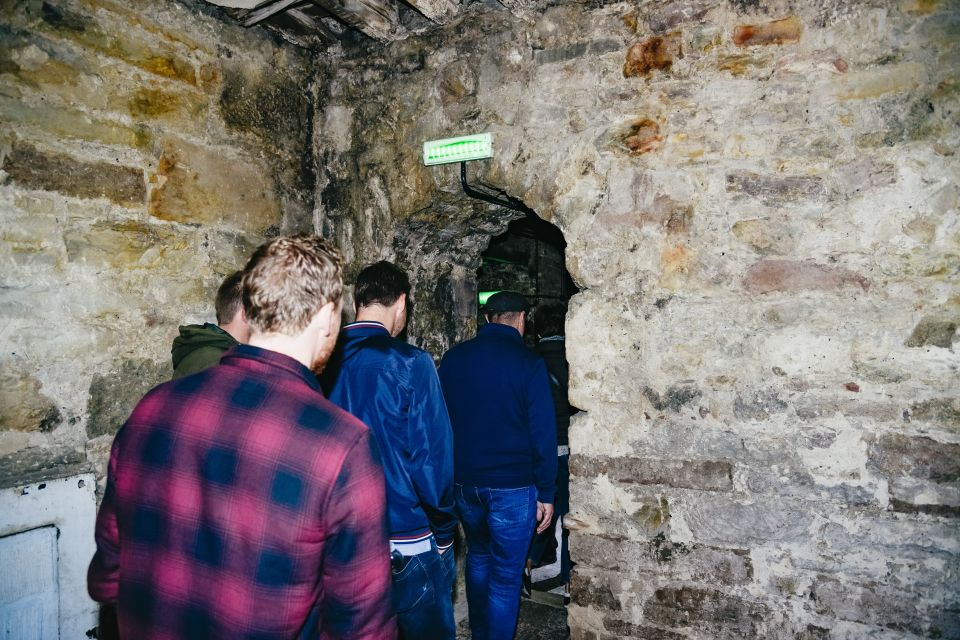 Edinburgh: Underground Vaults Tour - How long it lasts (and why one hour works)