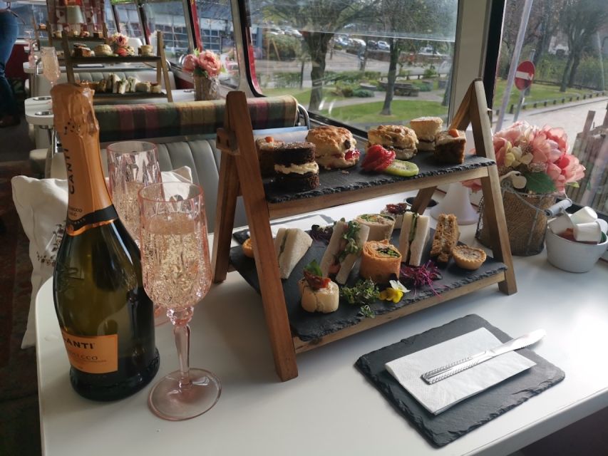 Edinburgh: Vintage Bus Tour with Afternoon Tea or Gin - The gin upgrade: teapot cocktails, herbs, and how to choose this option