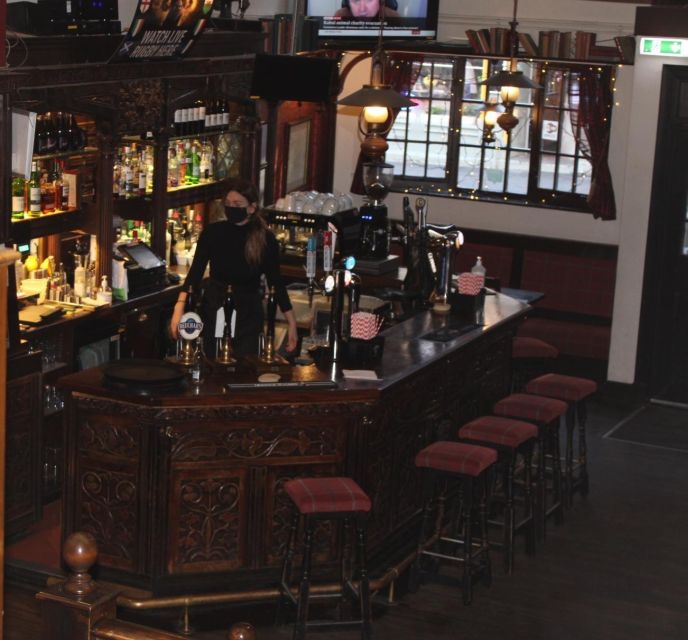 Edinburgh: Whisky Tasting in one of the oldest pubs - Walking through the tasting: how the 45 minutes tends to feel