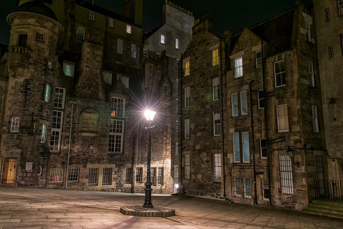 Edinburgh: Witches & Haunted History Walking Tour - Edinburgh Castle and the witch-trial connection you might miss