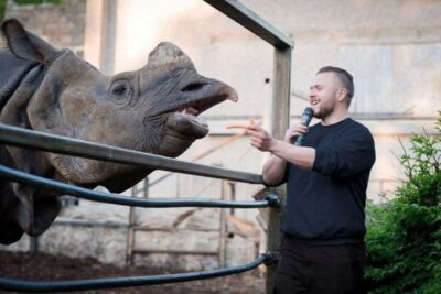 Edinburgh Zoo Entrance Ticket - Getting There Fast: Bus, Car, and the Admissions Area Check-In