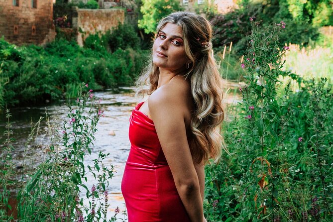 Elegant Professional Private Photoshoot Tour in Edinburgh - A 2-hour private photo walk through Edinburgh you can actually enjoy