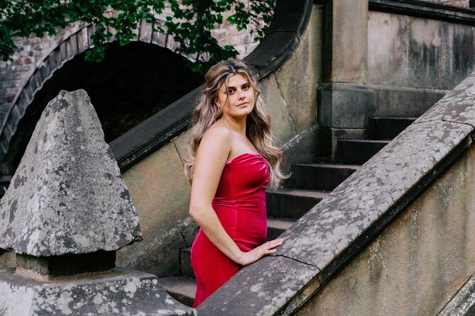 Elegant Professional Private Photoshoot Tour in Edinburgh - Dean Village: start calm, get the fairytale mood fast