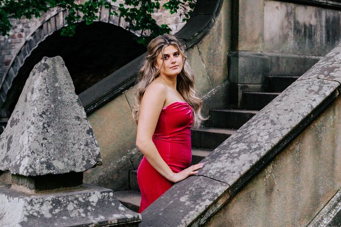 Enchanted Professional Private Photoshoot Tour in Edinburgh - Calton Hill finish: why ending here makes sense